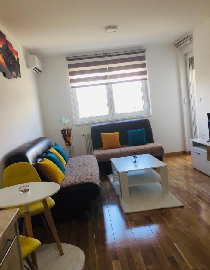 Apartman Tami Doboj Buitenkant foto